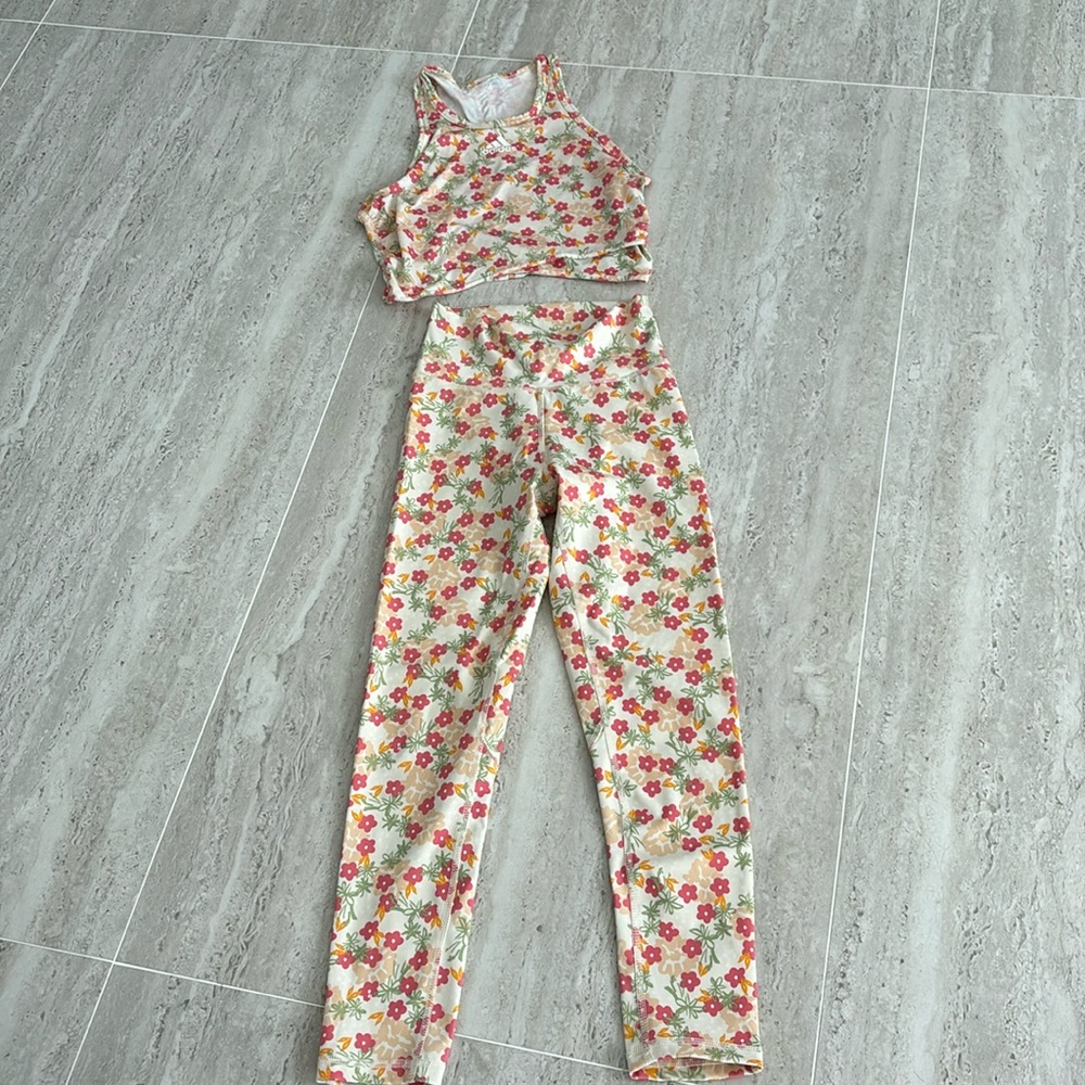 2 piece adidas set